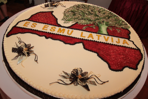 2017. gada Simtgadnieku Salidojums. Svētku kūka. Foto: Ingrīda Punka